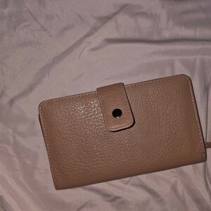 Chic Tan Leather Wallet